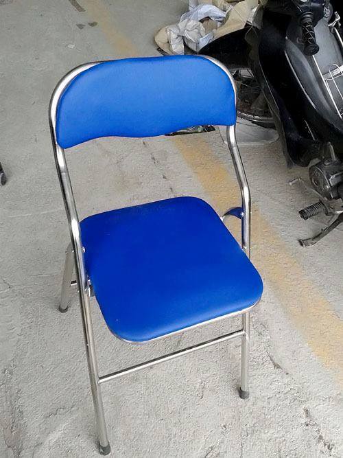 Thanh-ly-ban-ghe-van-phong-Ha-Noi